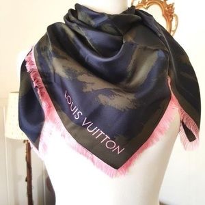 Blue Green Pink Shawl Carre' Arty Louis Vuitton Flower Marin Silk Scarf/Wrap